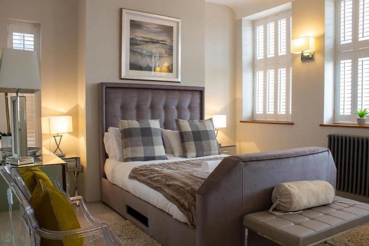 Luxury King Suite: Tub, Wifi And Location Apartment